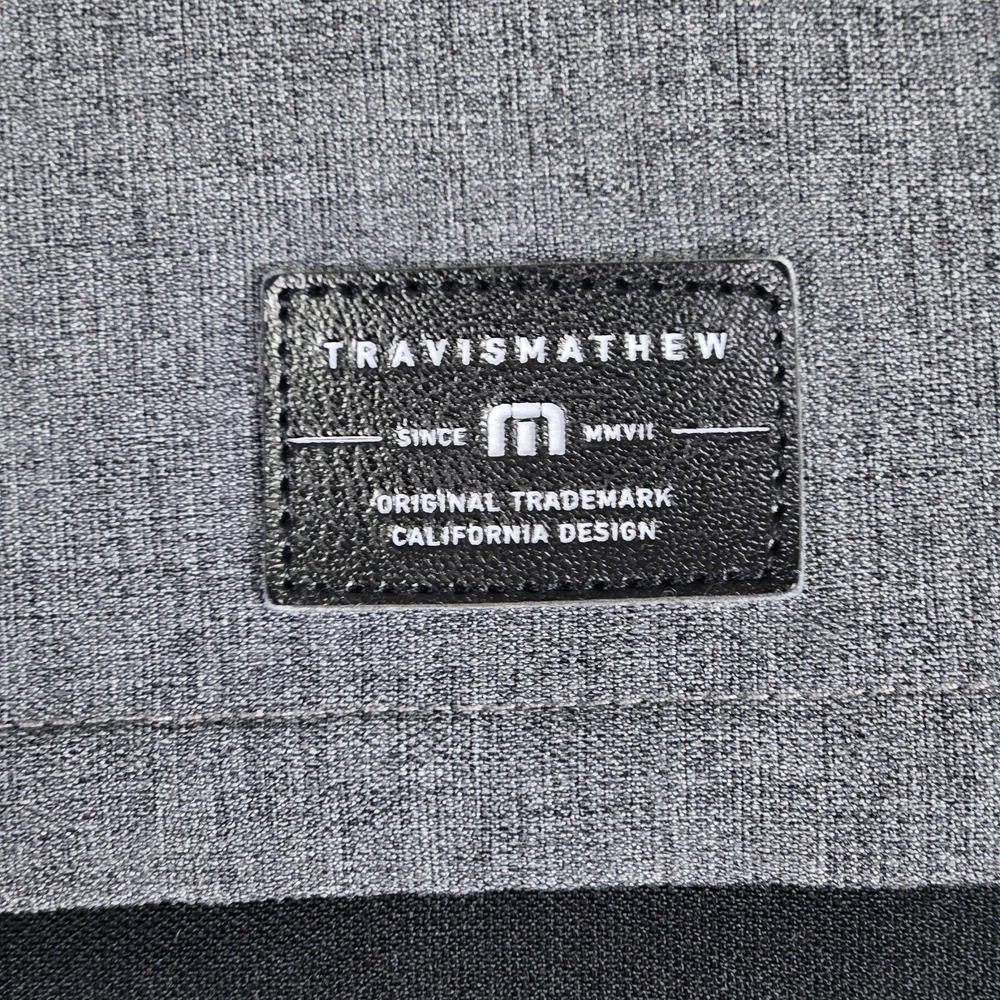 Travis Mathew Mens L Full Zip Gray Black Golf Vest Outerwear Stretch Travel - Picture 7 of 12